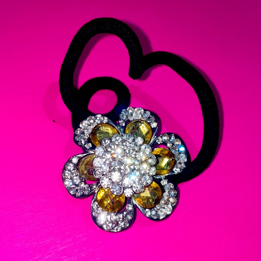 Diamond flower hair tie - brand new